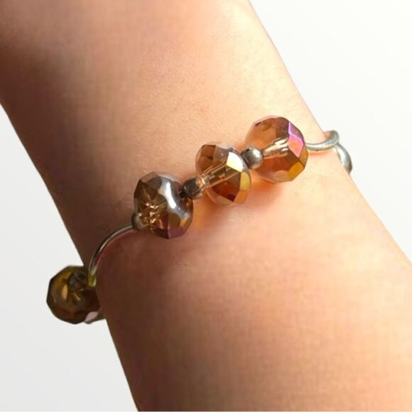 Wavy AB Beaded Stretch Bracelet - Picture 9 of 10